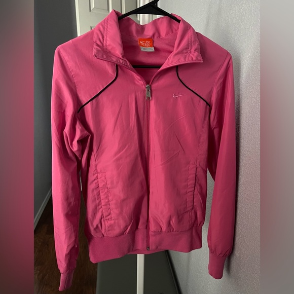 Nike Women's Vibrant Pink Bomber Jacket - Picture 1 of 2